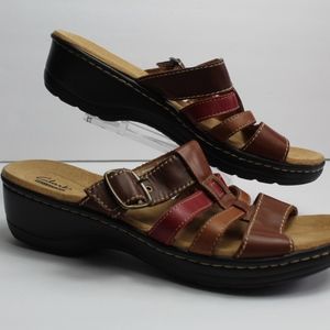 Clarks Leather Hayla Cavern LIghtweight Sandal